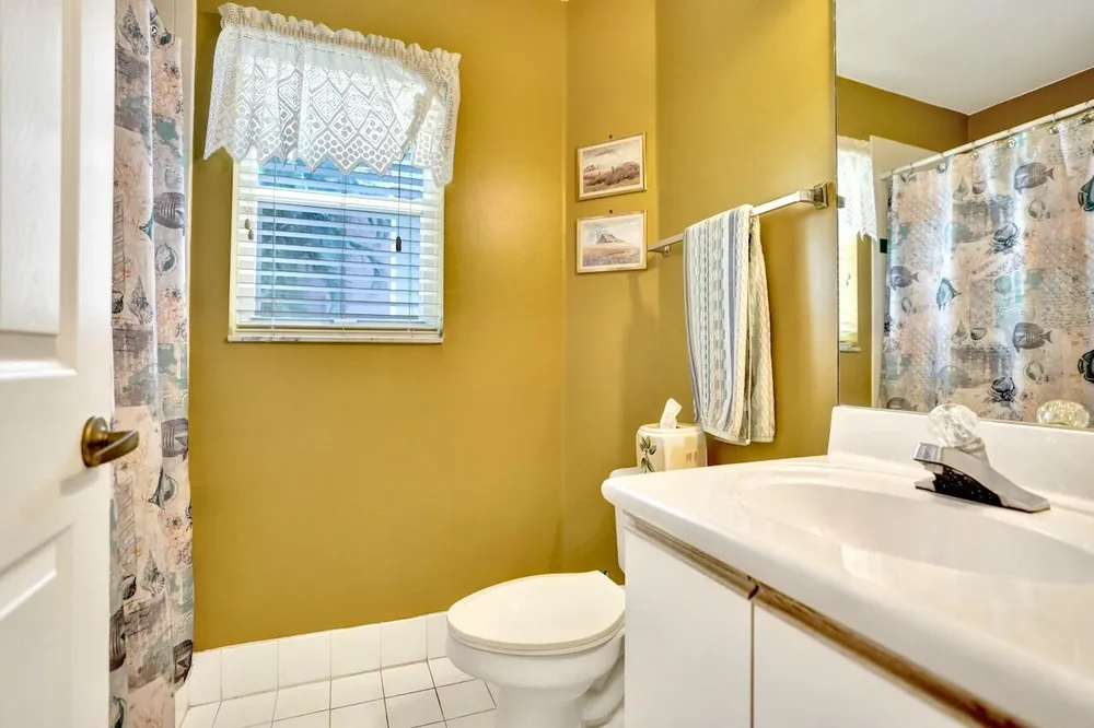 5886 Las Colinas Circle, Lake Worth Beach, FL 33463