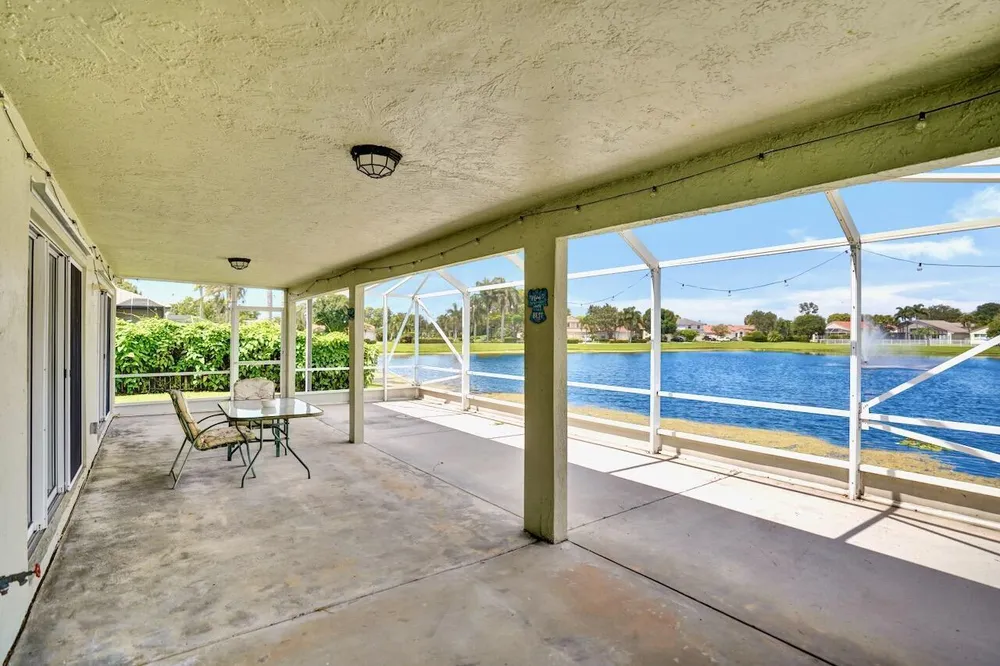 5886 Las Colinas Circle, Lake Worth Beach, FL 33463