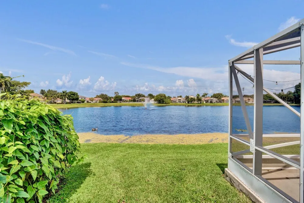5886 Las Colinas Circle, Lake Worth Beach, FL 33463
