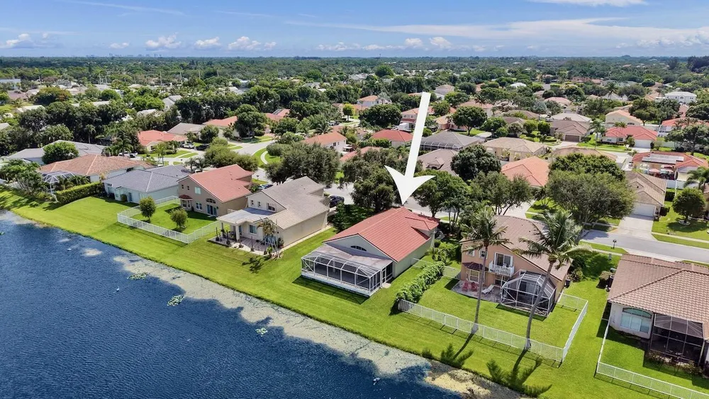 5886 Las Colinas Circle, Lake Worth Beach, FL 33463