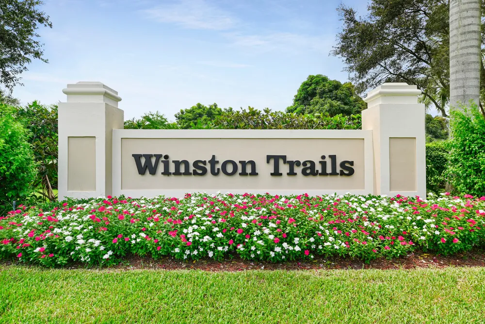 5886 Las Colinas Circle, Lake Worth Beach, FL 33463