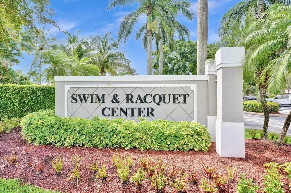 5886 Las Colinas Circle, Lake Worth Beach, FL 33463