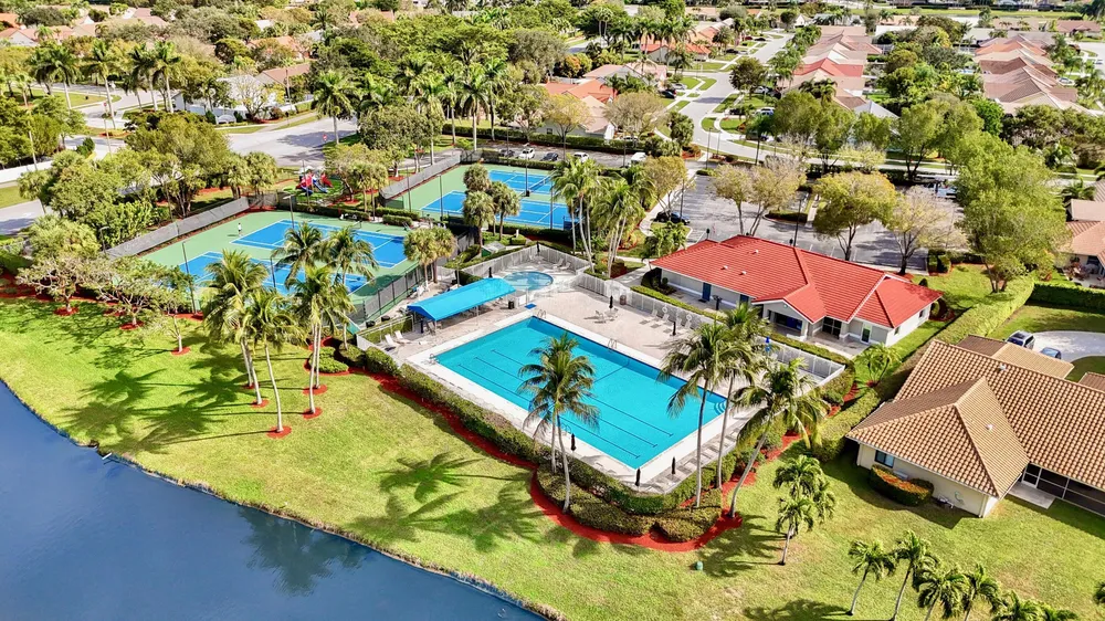 5886 Las Colinas Circle, Lake Worth Beach, FL 33463