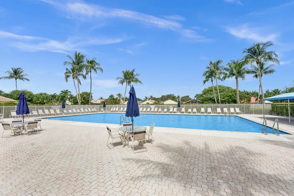 5886 Las Colinas Circle, Lake Worth Beach, FL 33463