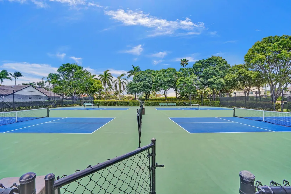 5886 Las Colinas Circle, Lake Worth Beach, FL 33463