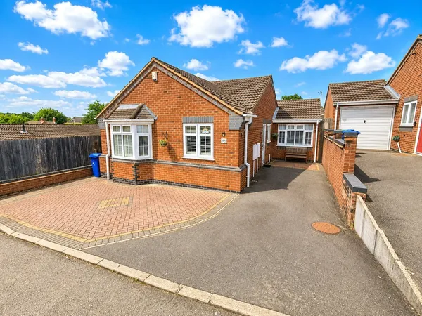 Bromley Close, Hednesford, Cannock, S...