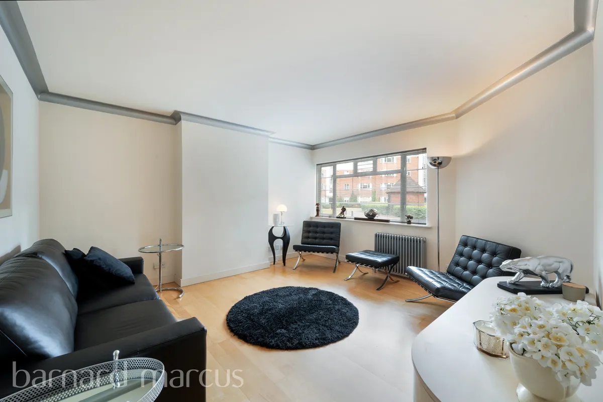 St. Leonards Road, LONDON