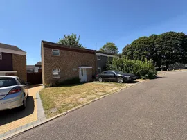 Tyes court, Lings, Northampton photo