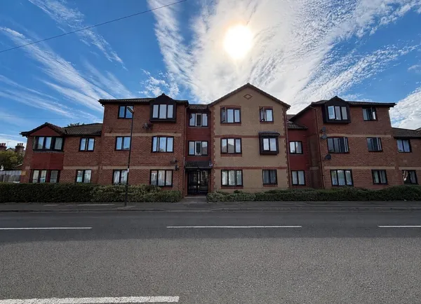 Whitworth Court, Whitworth Road