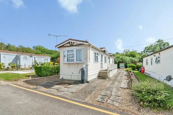 Dunton Mobile Home Park, Lower Dunton...