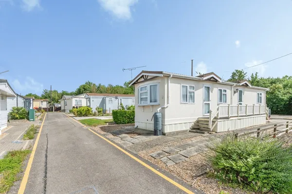 Dunton Mobile Home Park, Lower Dunton...