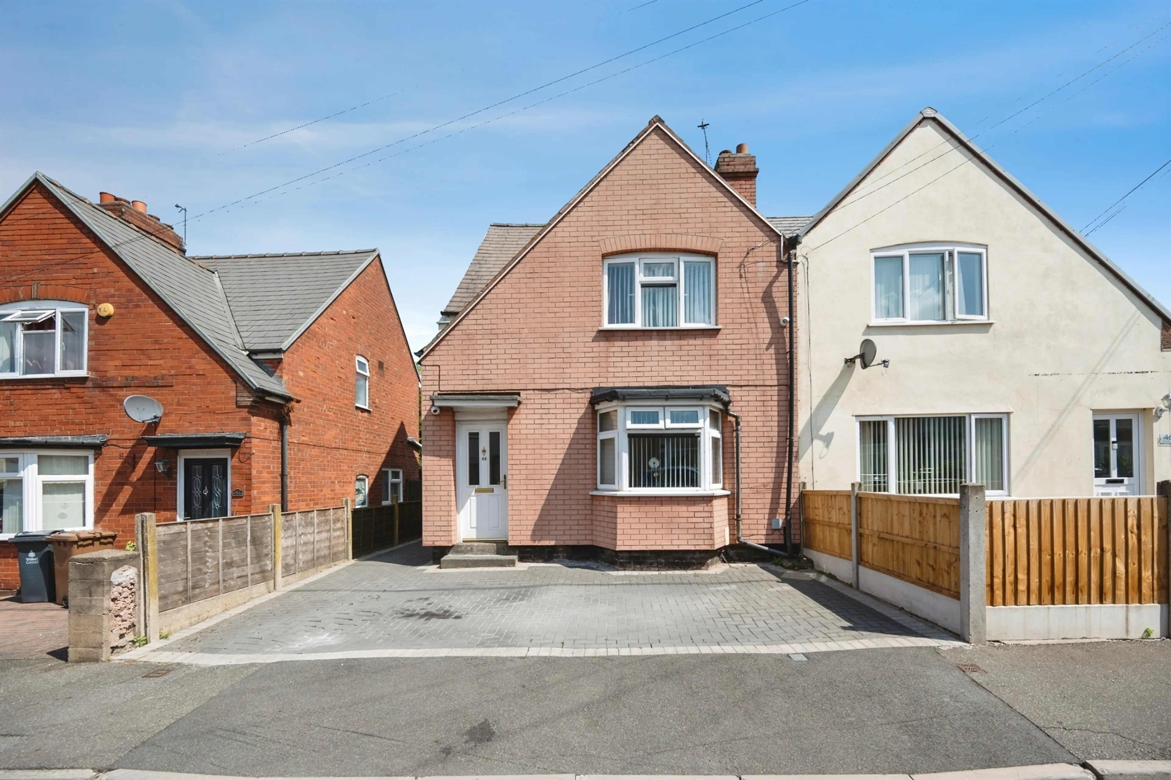 Property photo 0