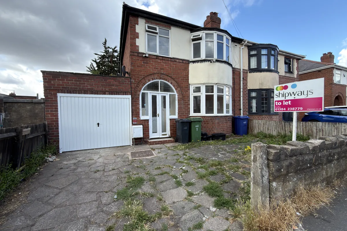 Green Road, DUDLEY