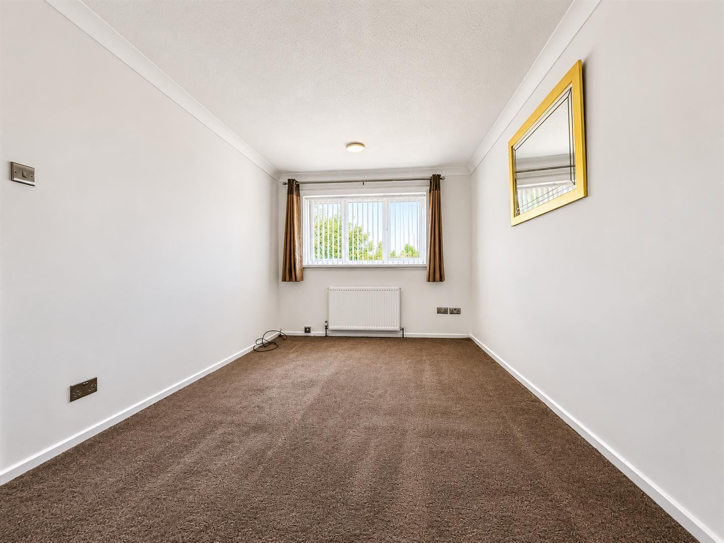 Corfe Gardens, Slough Image 10