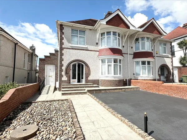 Harries Avenue, Llanelli, Carmarthens...