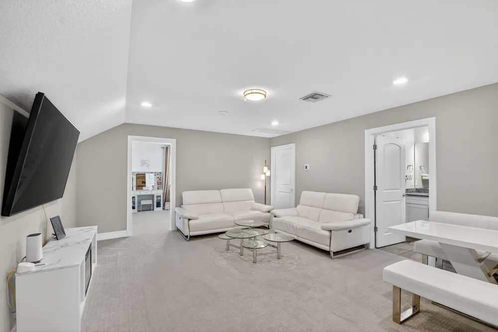 8433 Vaulting Dr, Lake Worth Beach, FL 33467