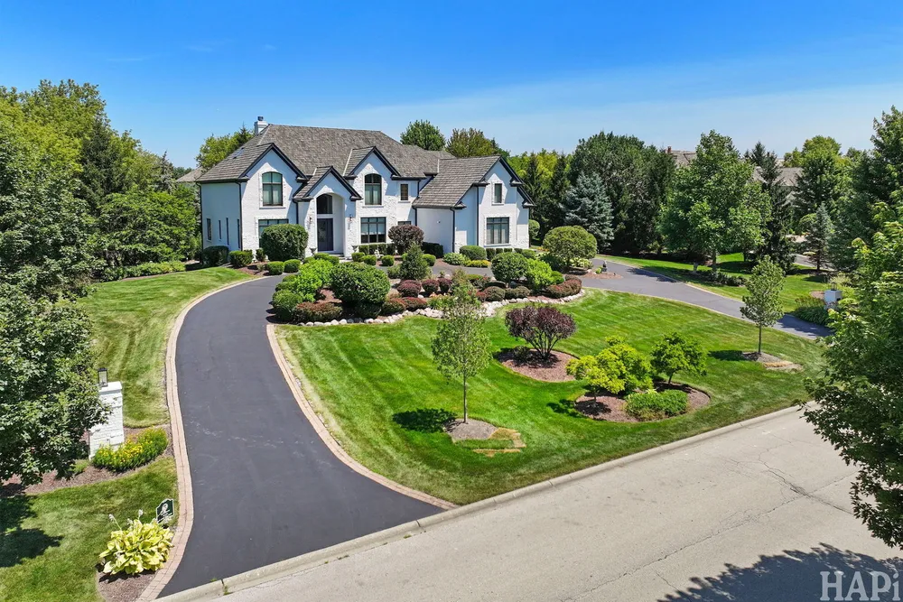 1410 W Newcastle Ct, Inverness, IL 60010