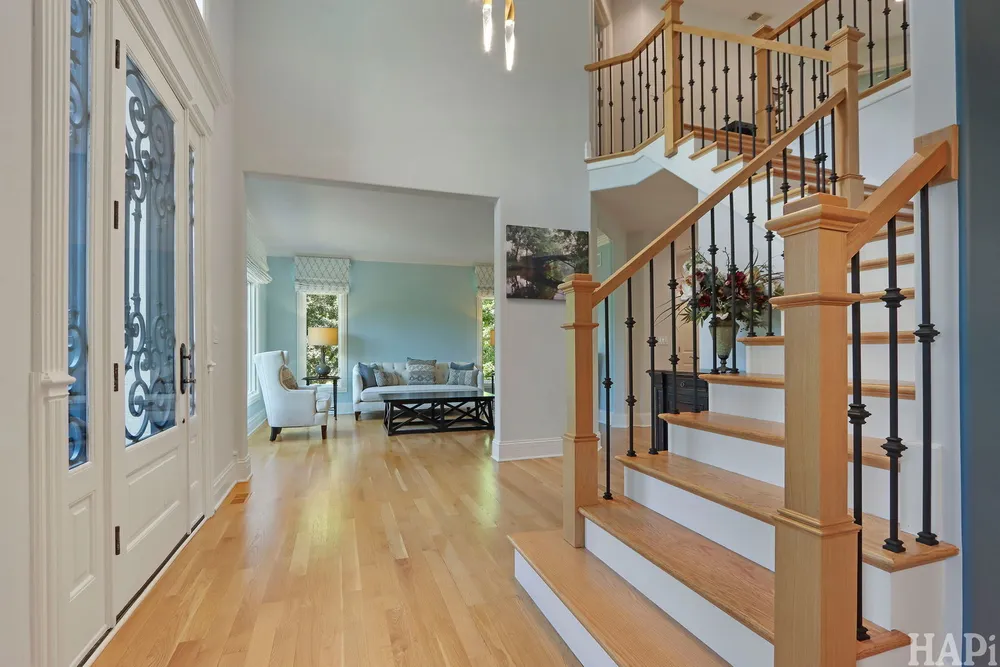 1410 W Newcastle Ct, Inverness, IL 60010