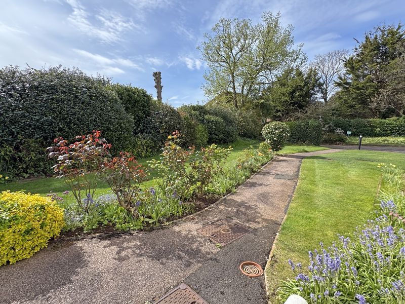Manor Road, Sidmouth Image 4