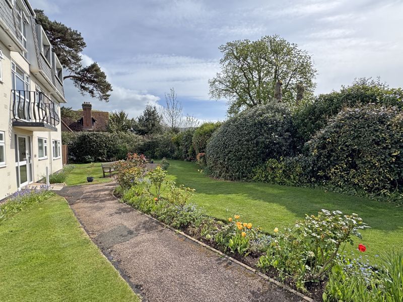 Manor Road, Sidmouth Image 15