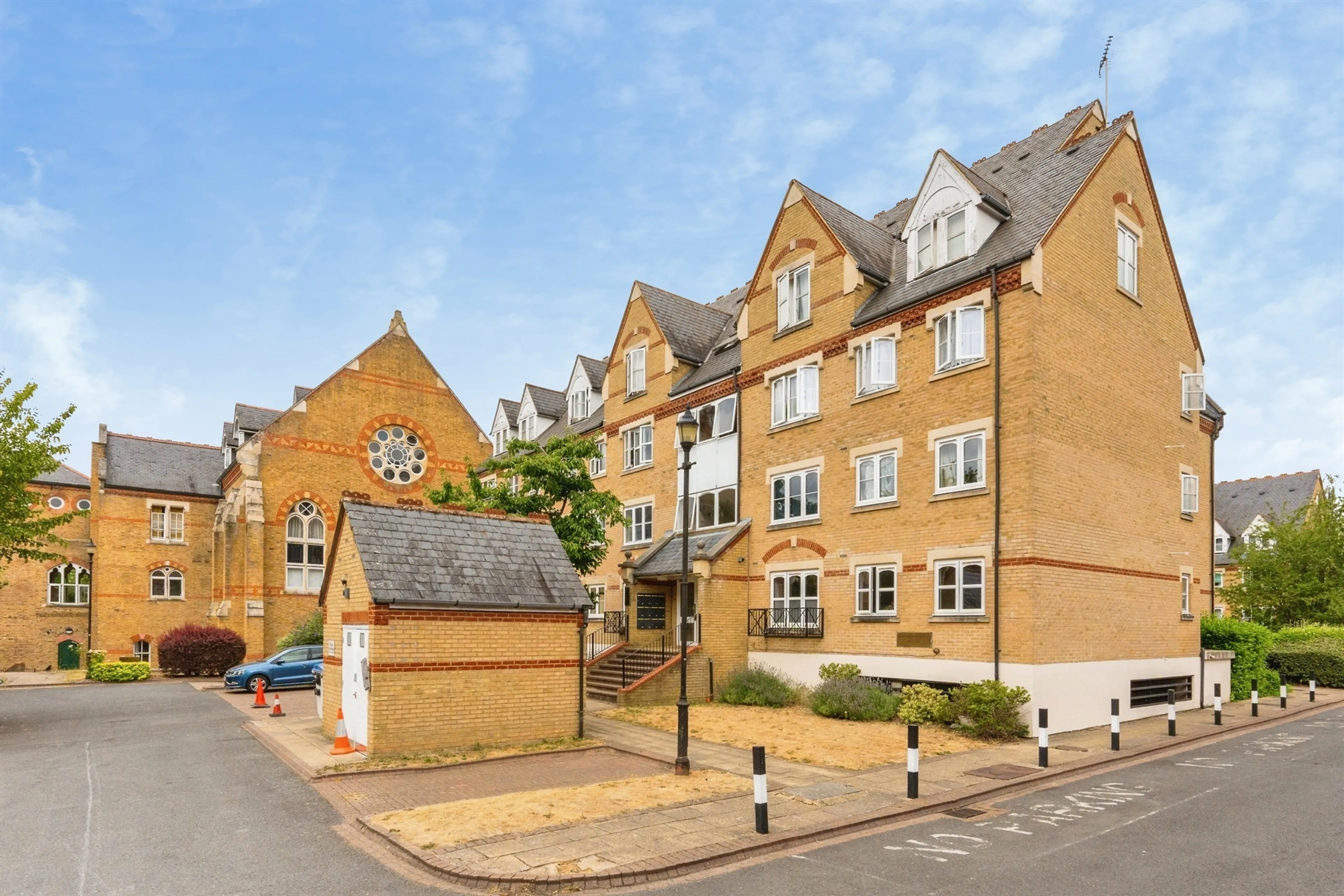 Property photo 0