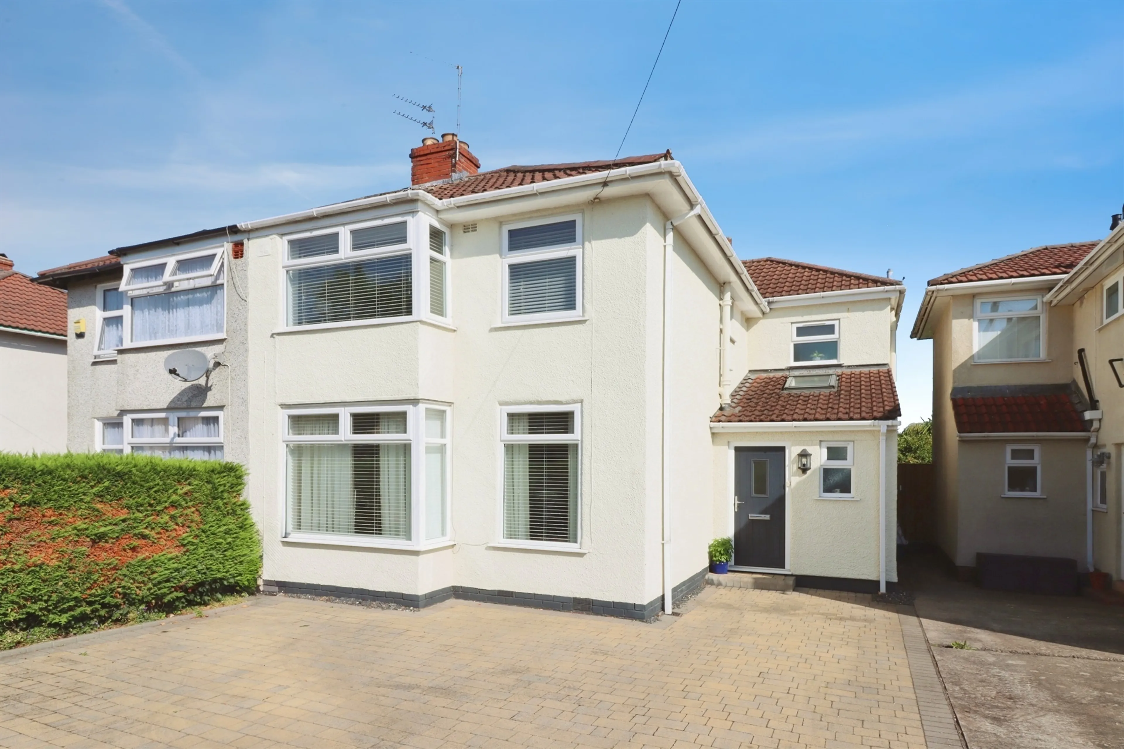 Property photo 0