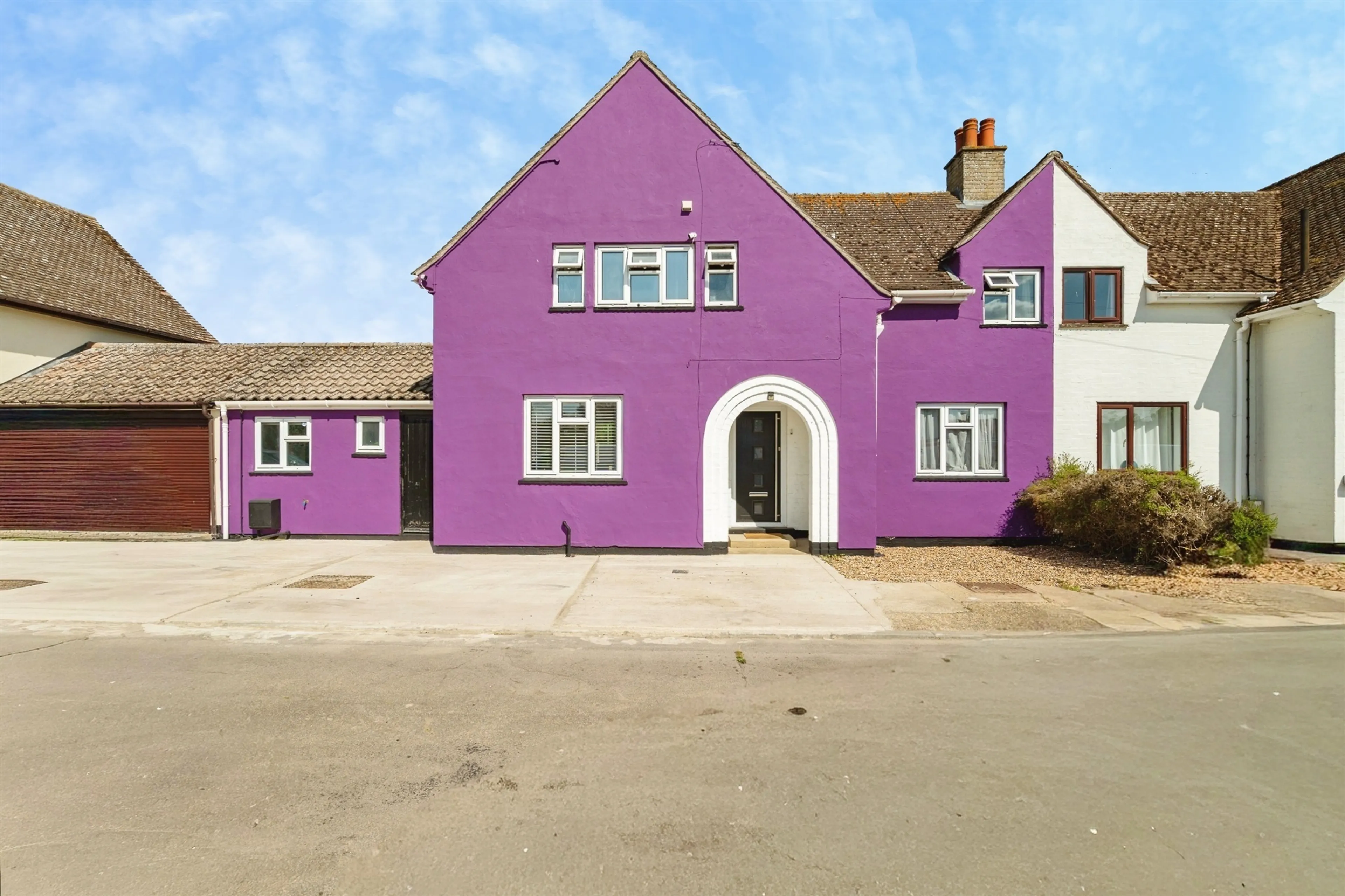 Property at Oak Crescent, EYE