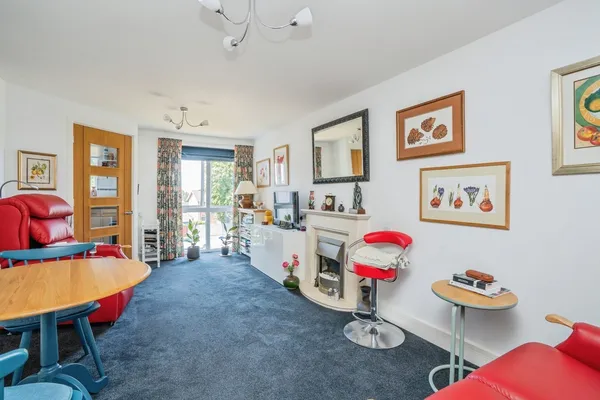 Beaconsfield Road, Waterlooville, Ham...