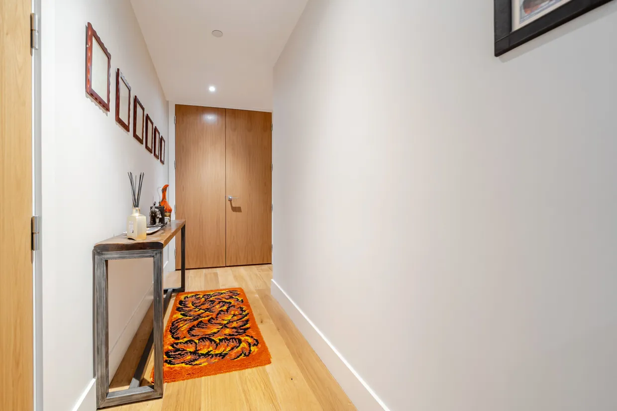 Acton Walk, Whetstone, N20 photo 16