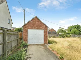 Fairthorne Way, Shrivenham, Swindon thumb 2