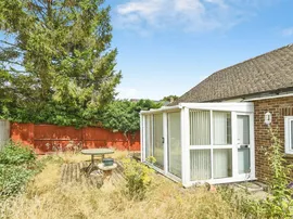 Fairthorne Way, Shrivenham, Swindon thumb 3