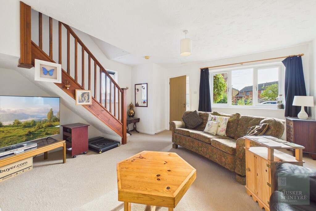Reeves Close, Bungay Image 2