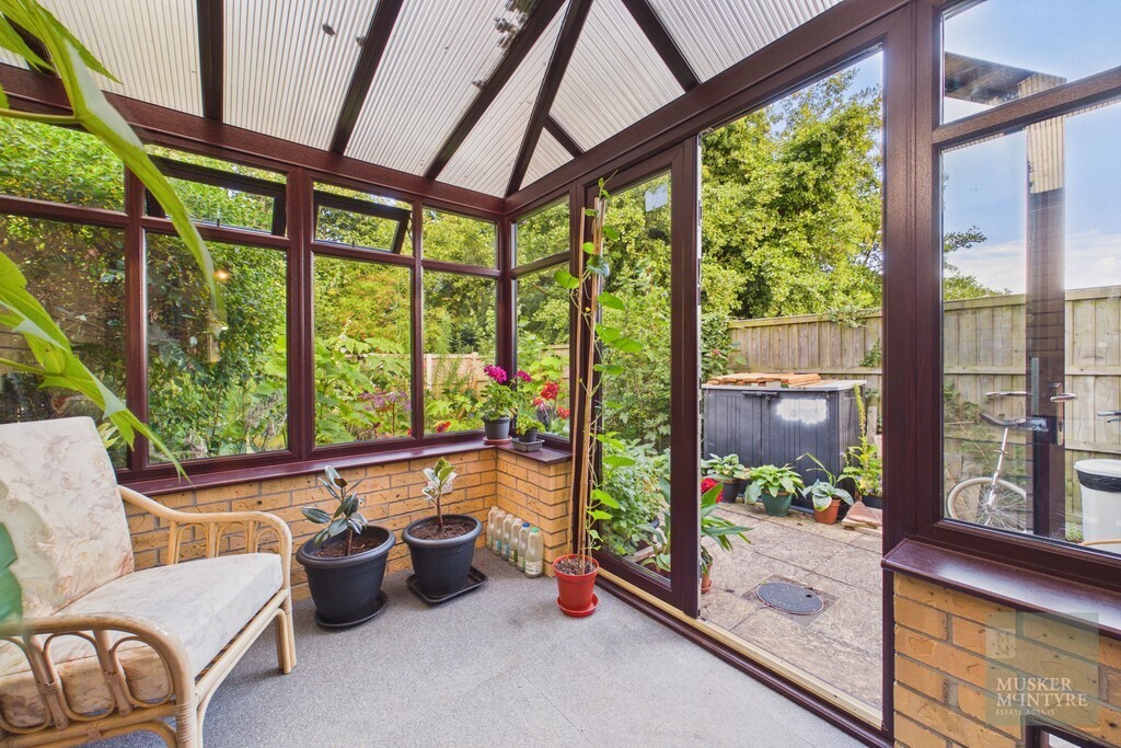 Reeves Close, Bungay Image 3