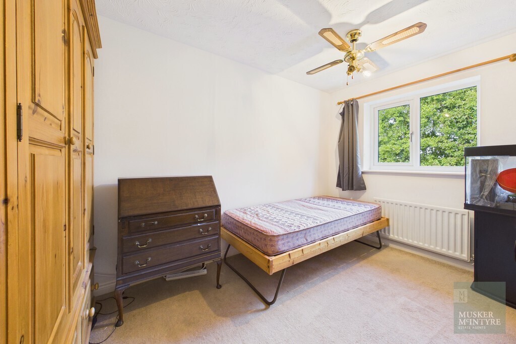 Reeves Close, Bungay Image 11