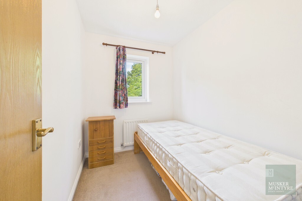 Reeves Close, Bungay Image 12