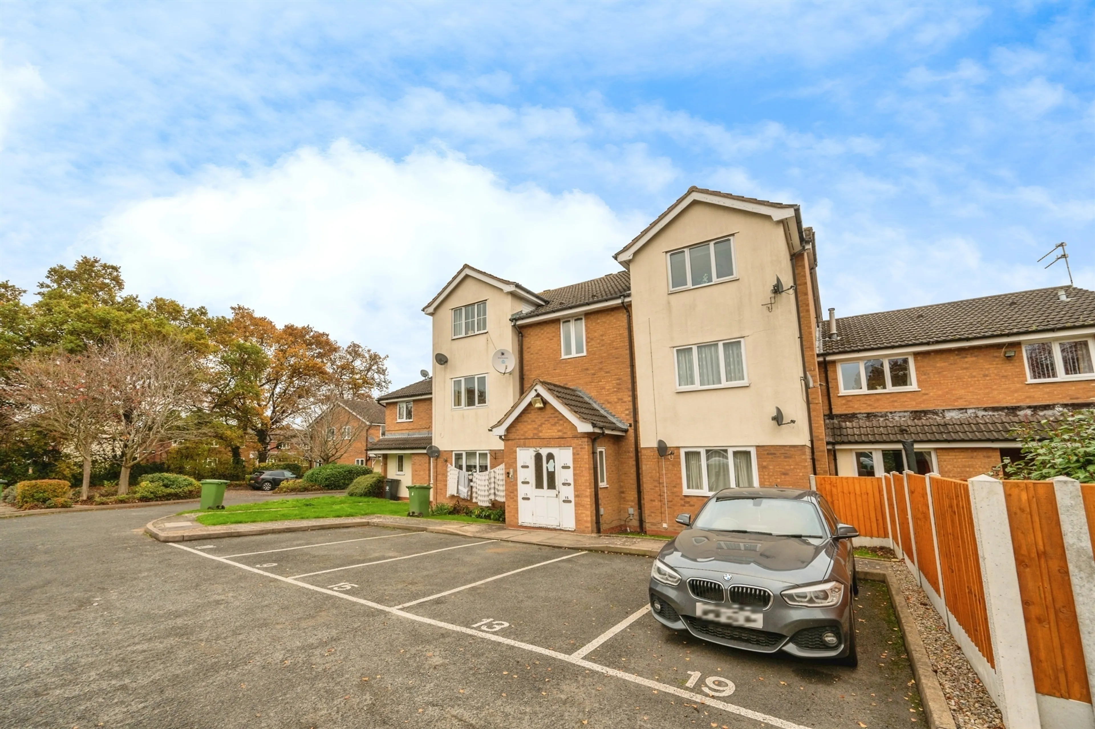Property photo 0