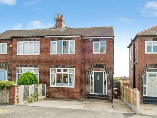 Illingworth Avenue, Normantonphoto