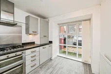 Dariel Close, Slough