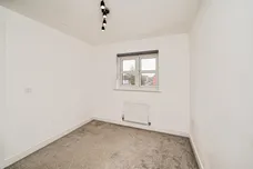 Dariel Close, Slough
