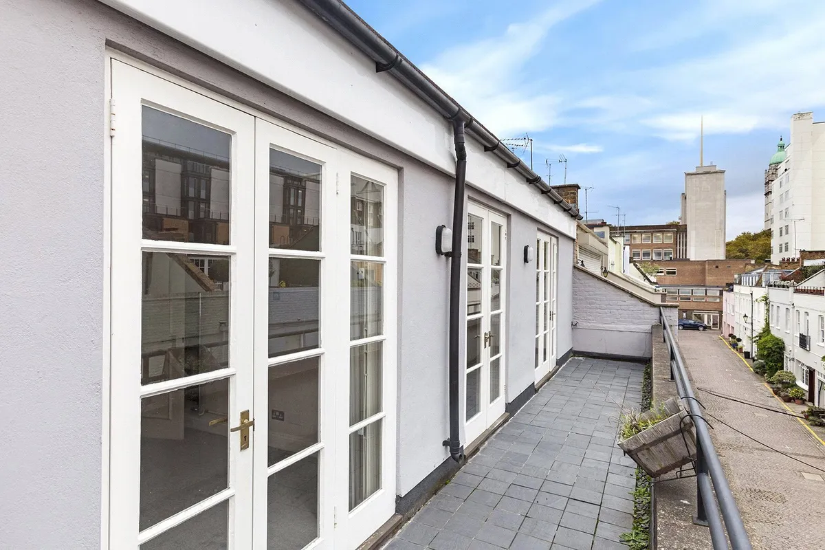 Princes Gate Mews, South Kensington, London, SW7