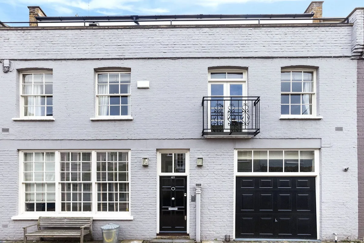 Princes Gate Mews, South Kensington, London, SW7