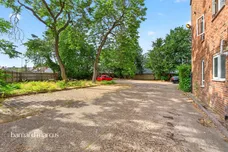 Beachborough Road, Bromley