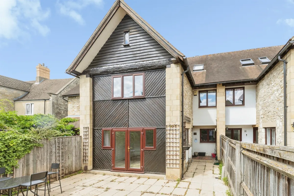 Lewin Close, Oxford
