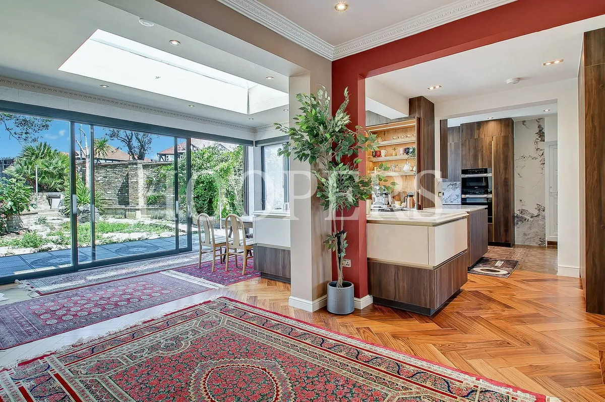 Vincent Gardens, London, NW2