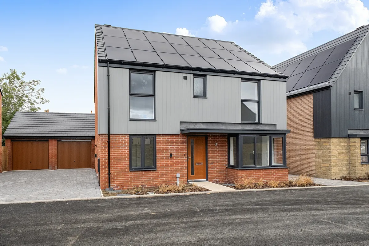 Mercury Crescent, Langley Park Way, Chippenham