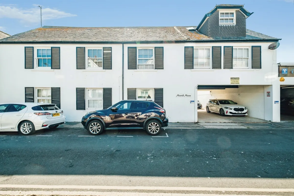 Selden Lane, WORTHING