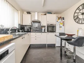 Bridge Close, Horbury, WAKEFIELD thumb 3