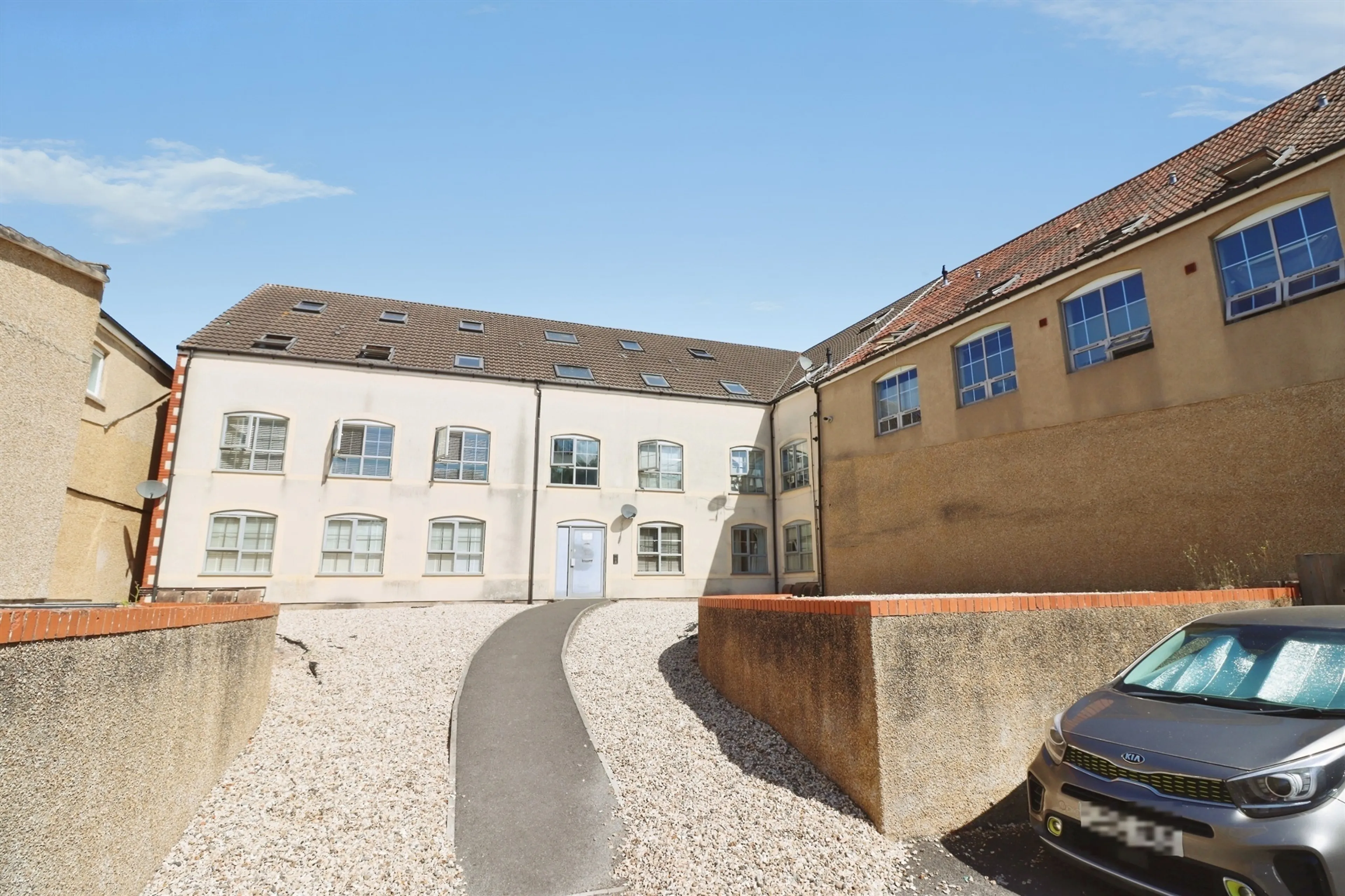 Property photo 0