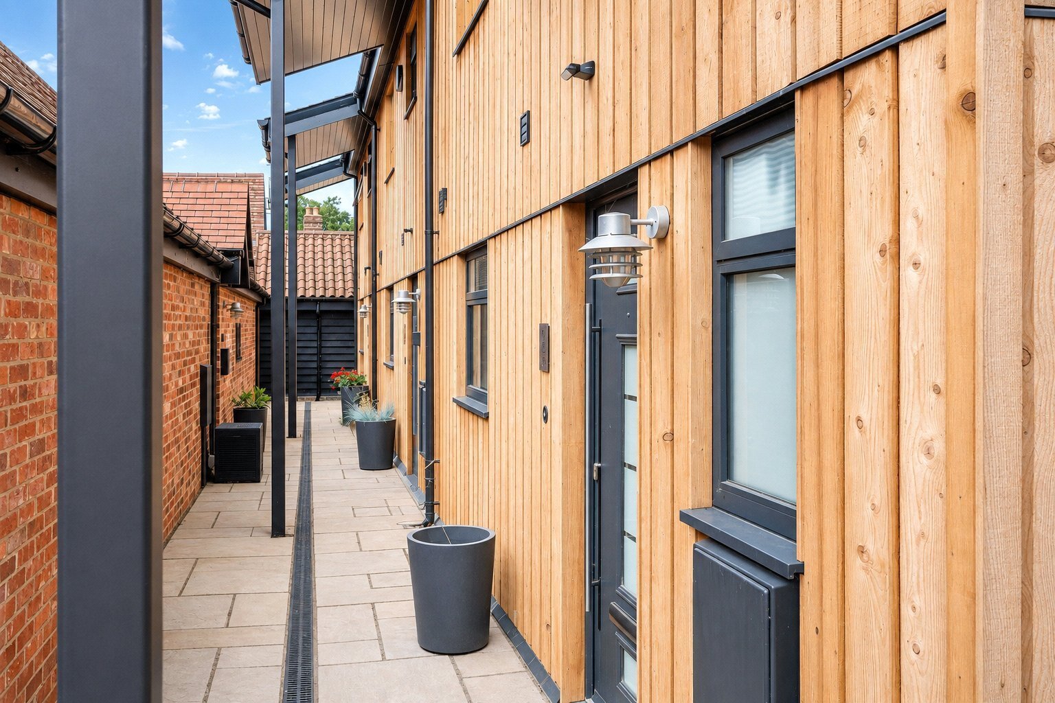 Pilgrims Yard, Tilburstow Hill, Godstone, RH9 Image 11