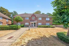 Evelyn Way, WALLINGTON